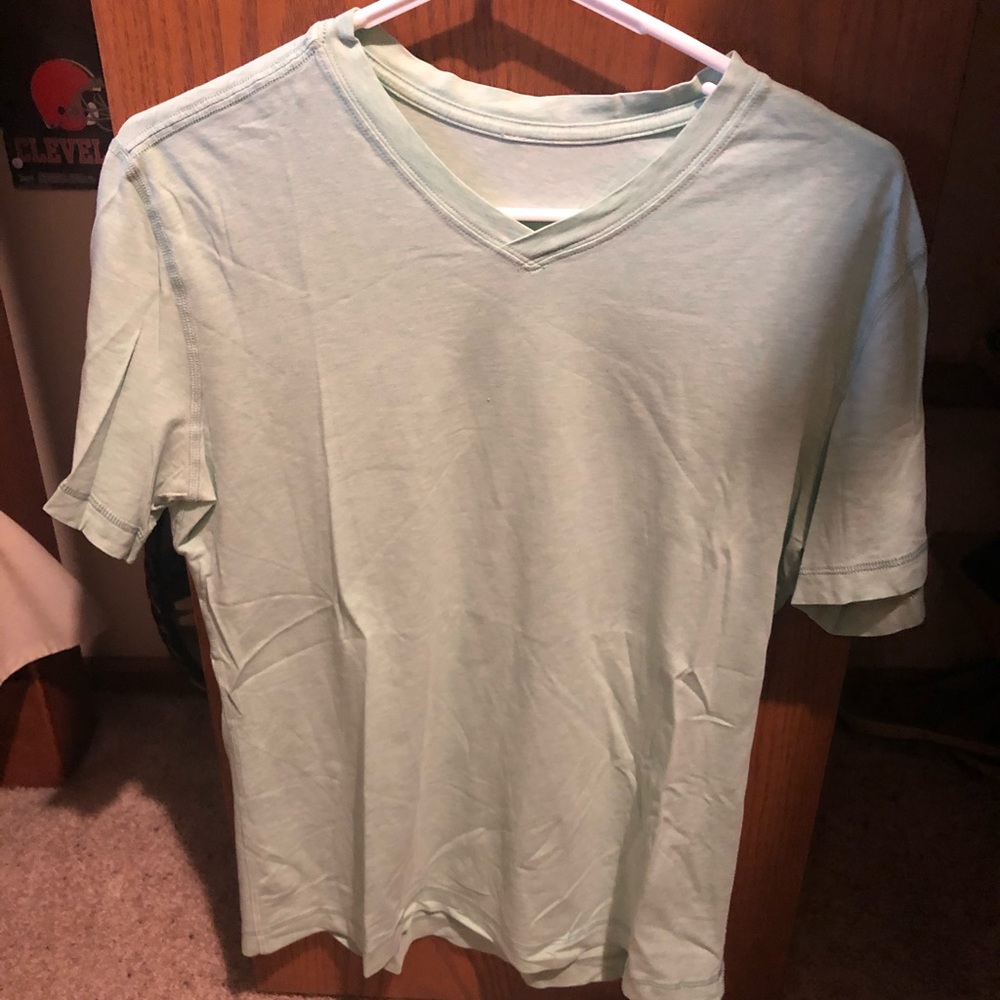 Men’s Lululemon Stretch V Neck T Shirt